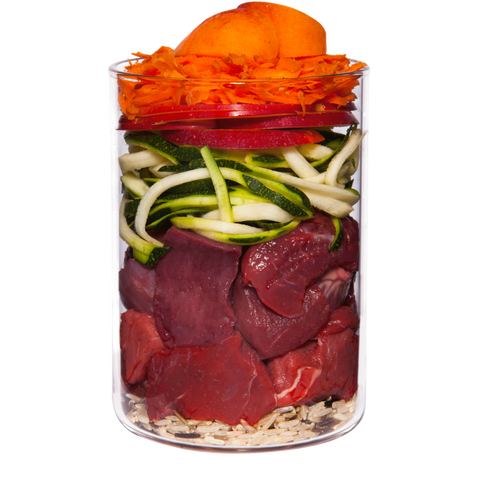 Rind mit Karotte, Apfel und Naturreis