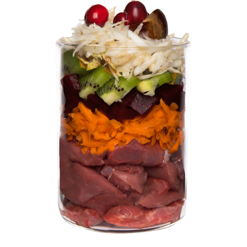 Wildschwein mit Roter Bete, Marone und Chiasamen