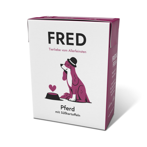 Fred Pferd mit Süßkartoffeln